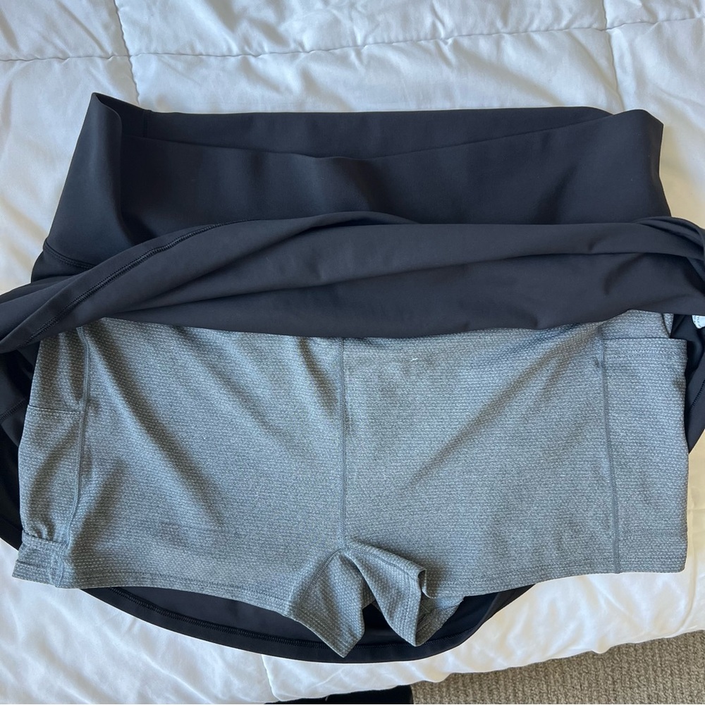 Vuori Black Athletic Skort - Picture 6 of 12
